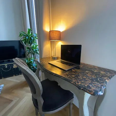 Apartment Le Questel In The Heart Of The With Nimes