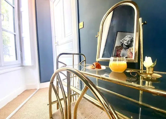 شقة Le Questel Au Coeur De La Cite Romaine Avec Clim نيم