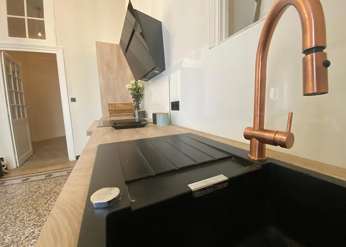 Le Questel Au Coeur De La Cite Romaine Avec Clim *